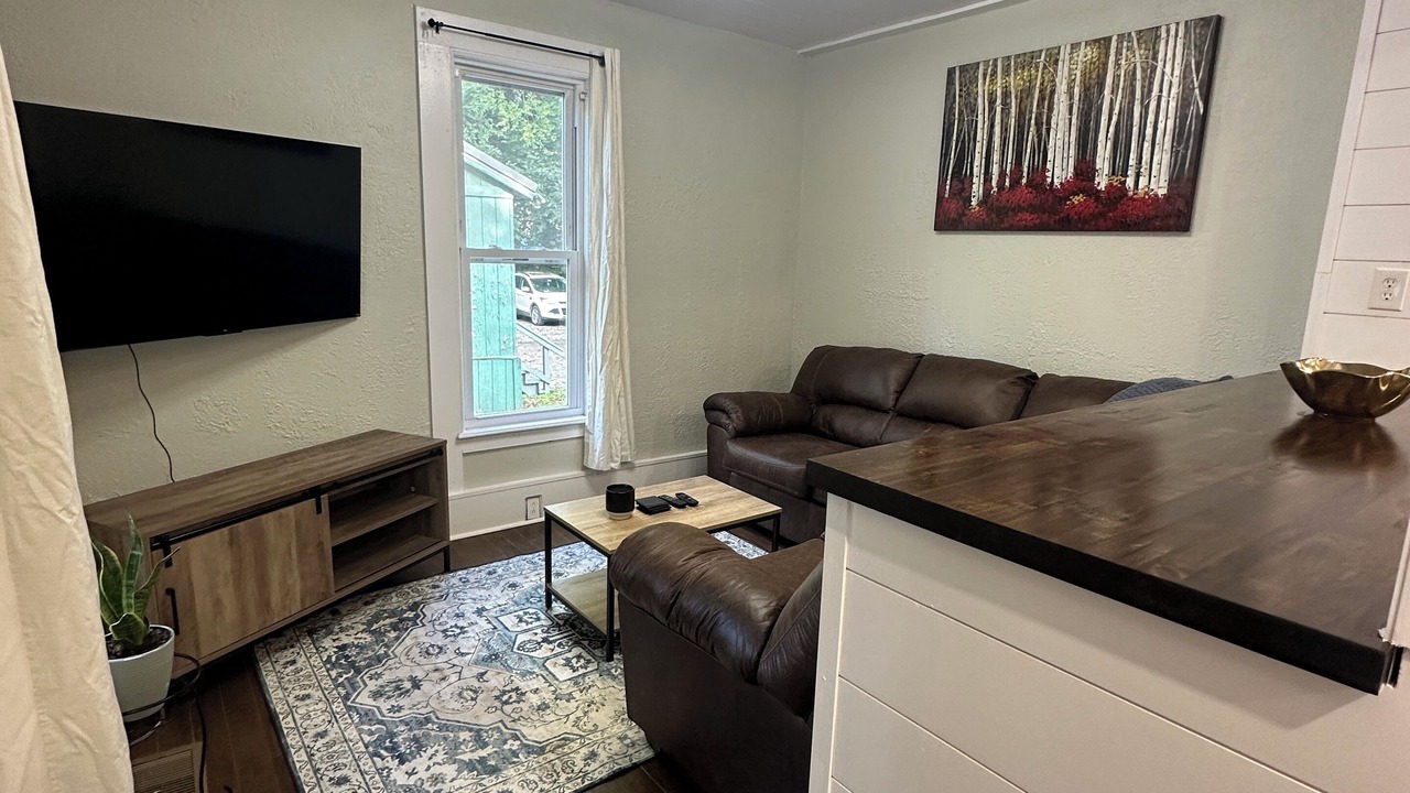 Photo of Livingroom in Cortland