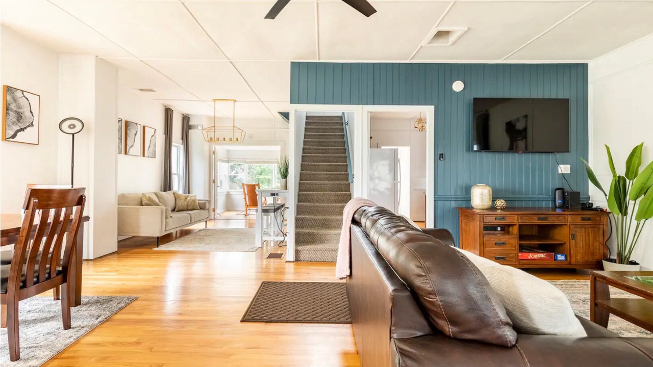 Photo of Livingroom in Cleveland