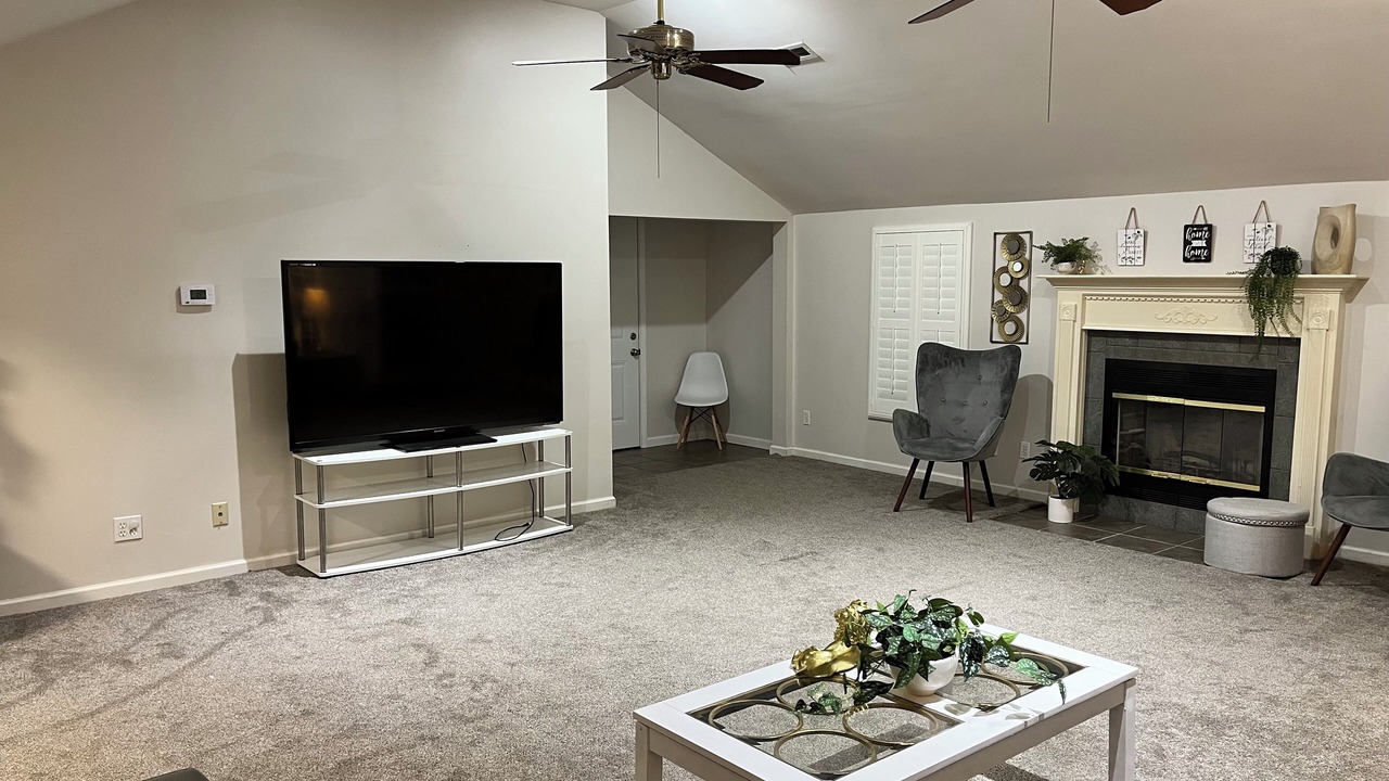 Photo of Livingroom in Weldon Spring Heights