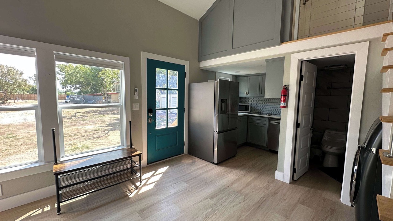 Photo of Livingroom in Garfield