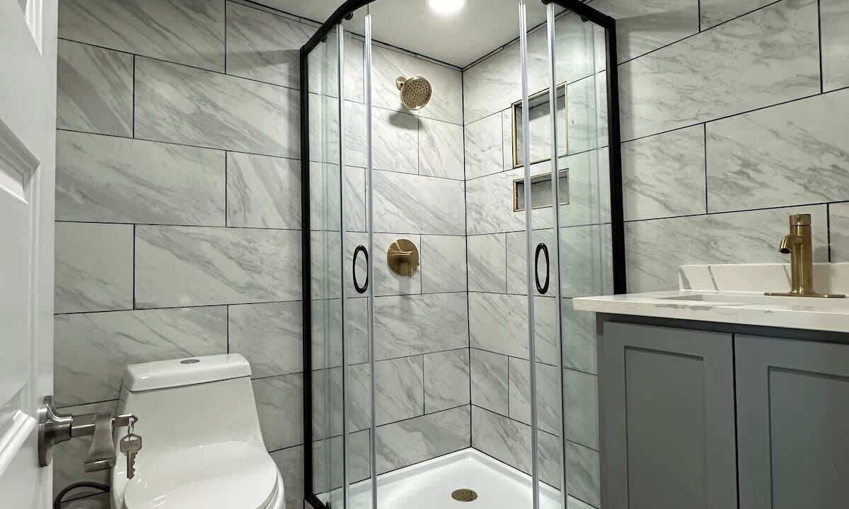 Photo of Bathroom in Garfield