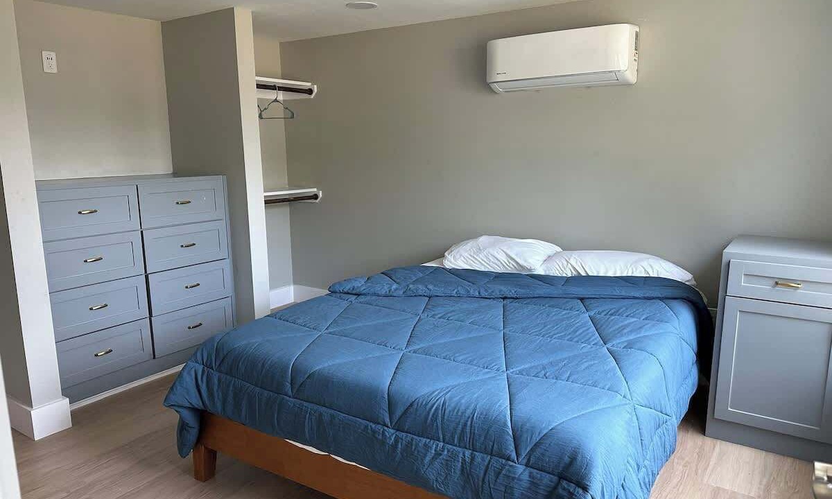 Photo of Bedroom in Garfield