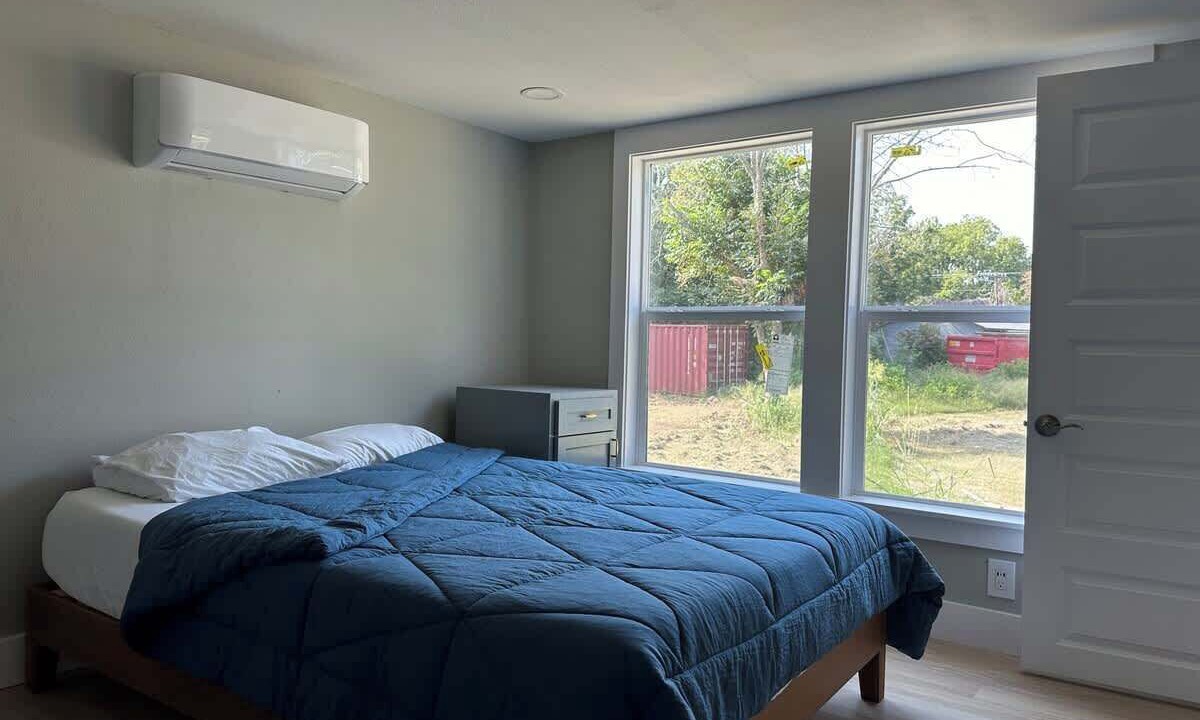 Photo of Bedroom in Garfield