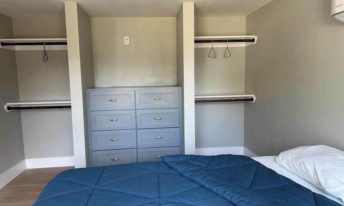 Photo of Bedroom in Garfield