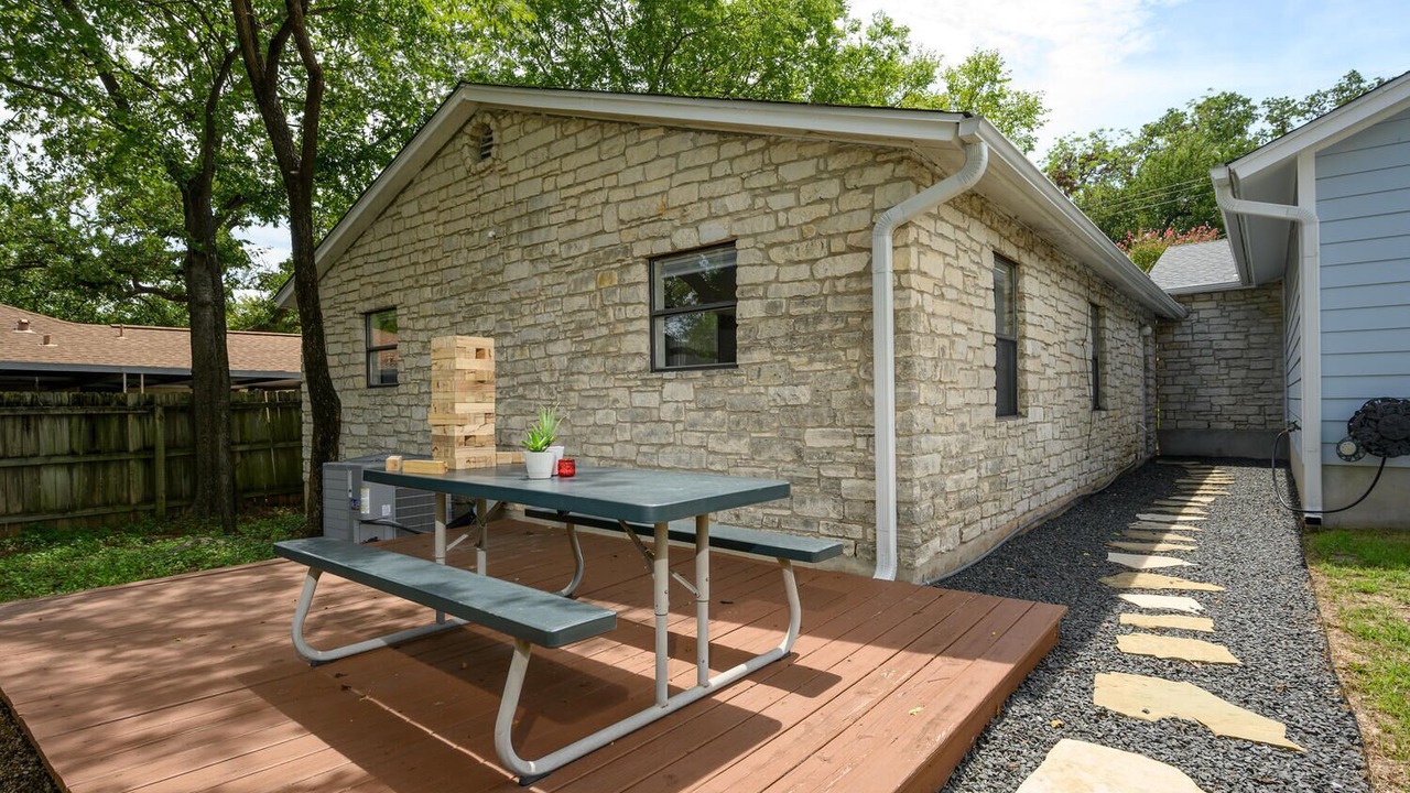 Photo of Outdoor in Cherrywood