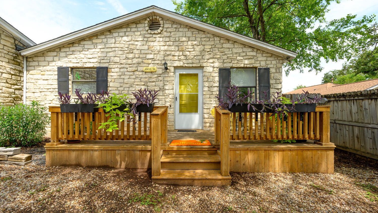 Photo of Outdoor in Cherrywood