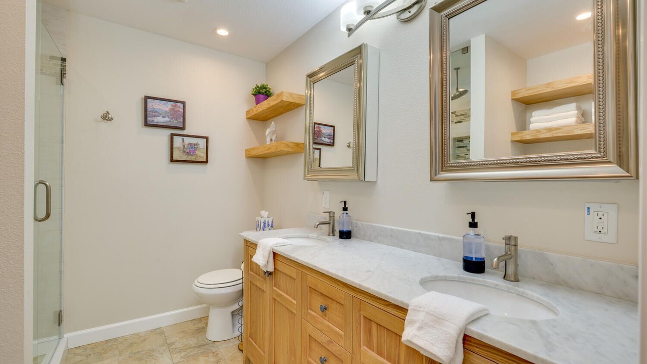 Photo of Bathroom in Cherrywood