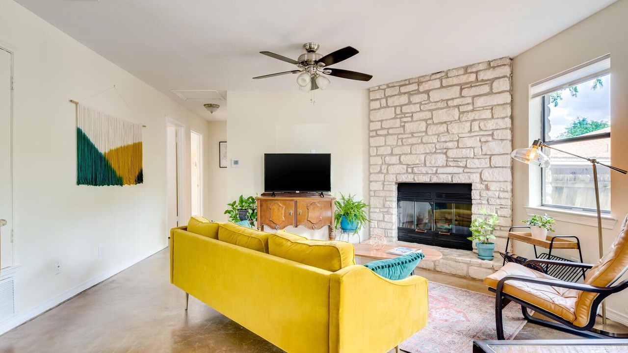 Photo of Livingroom in Cherrywood