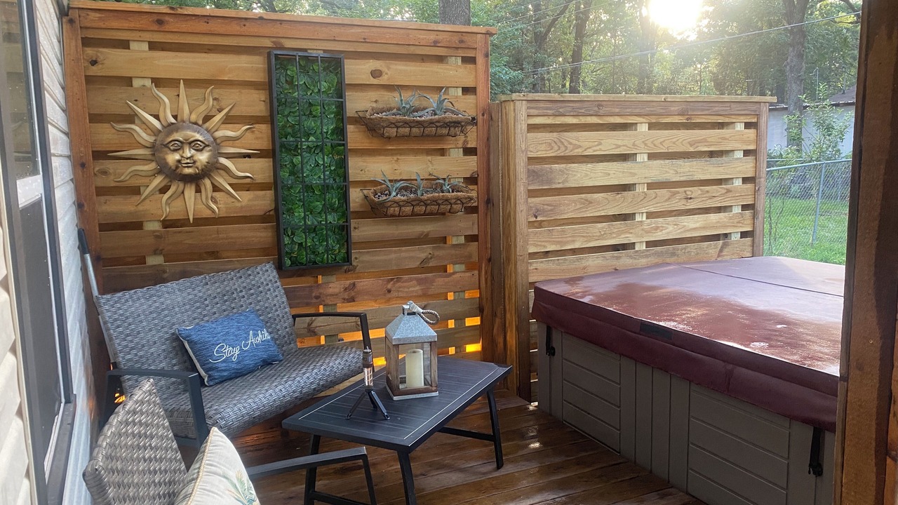 Photo of Patio Balcony in Gun Barrel City