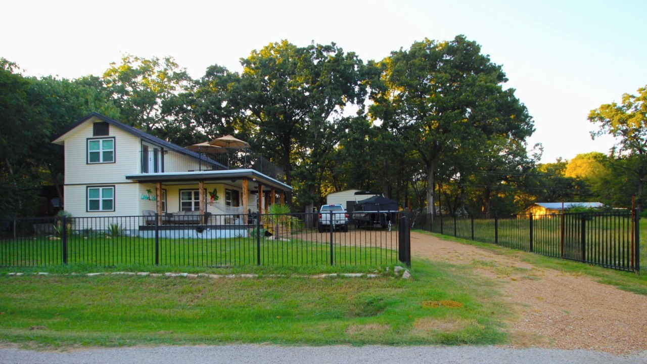 Photo of Outdoor in Gun Barrel City