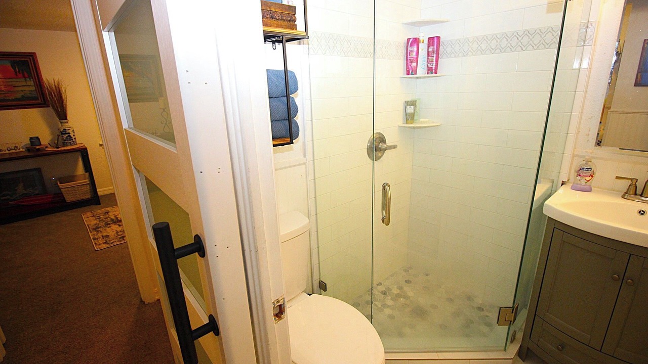 Photo of Bathroom in Gun Barrel City
