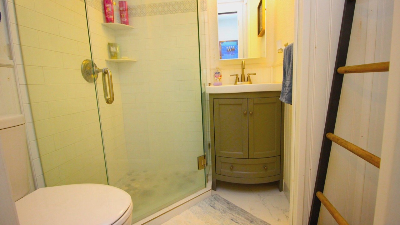 Photo of Bathroom in Gun Barrel City