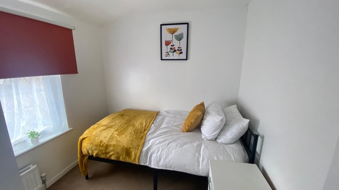 Photo of Others in Harlow