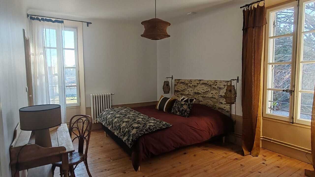 Photo of Bedroom in Camaret-sur-Aigues