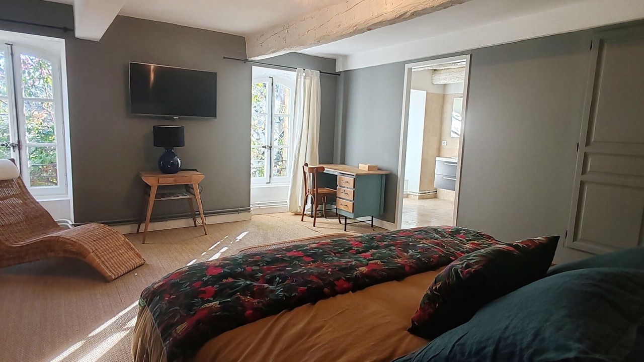 Photo of Bedroom in Camaret-sur-Aigues