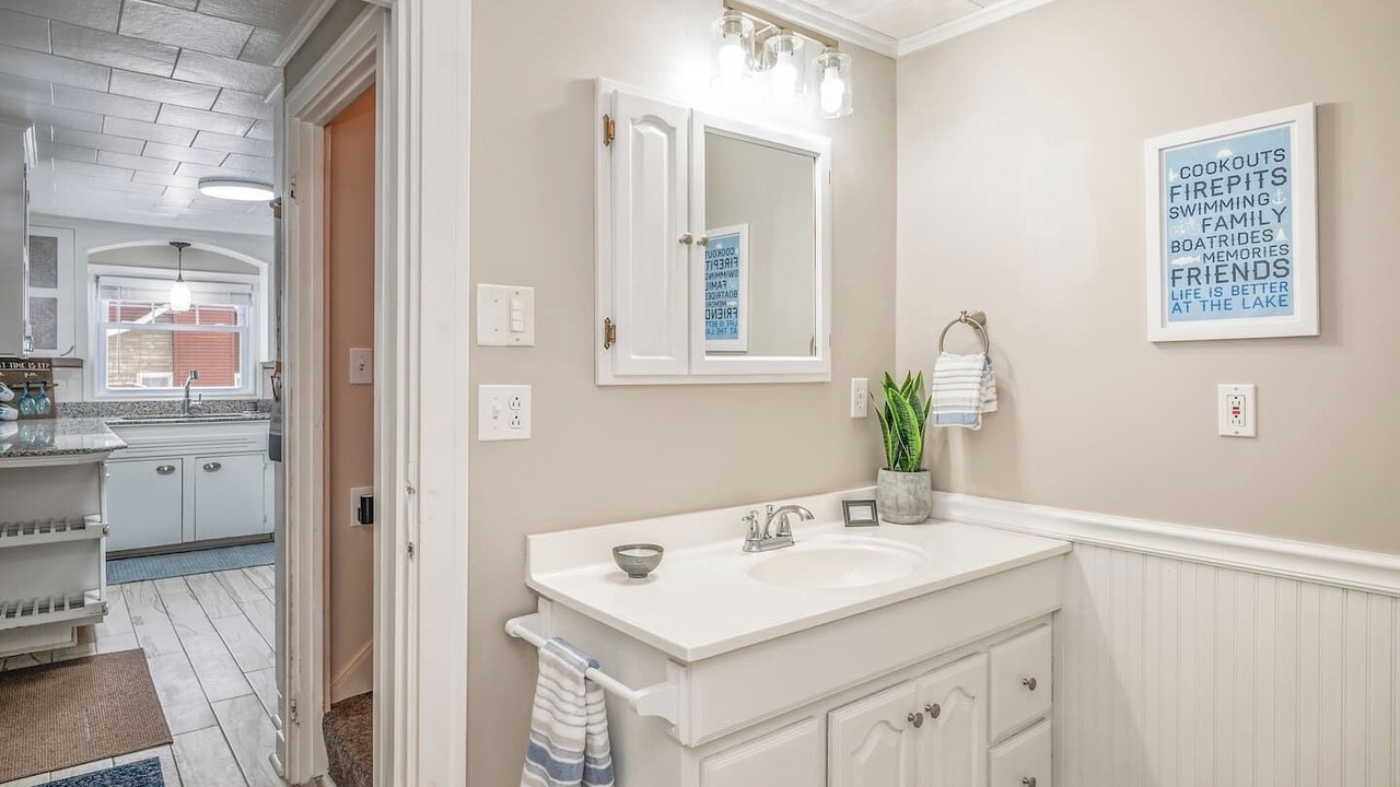 Photo of Bathroom in Naples
