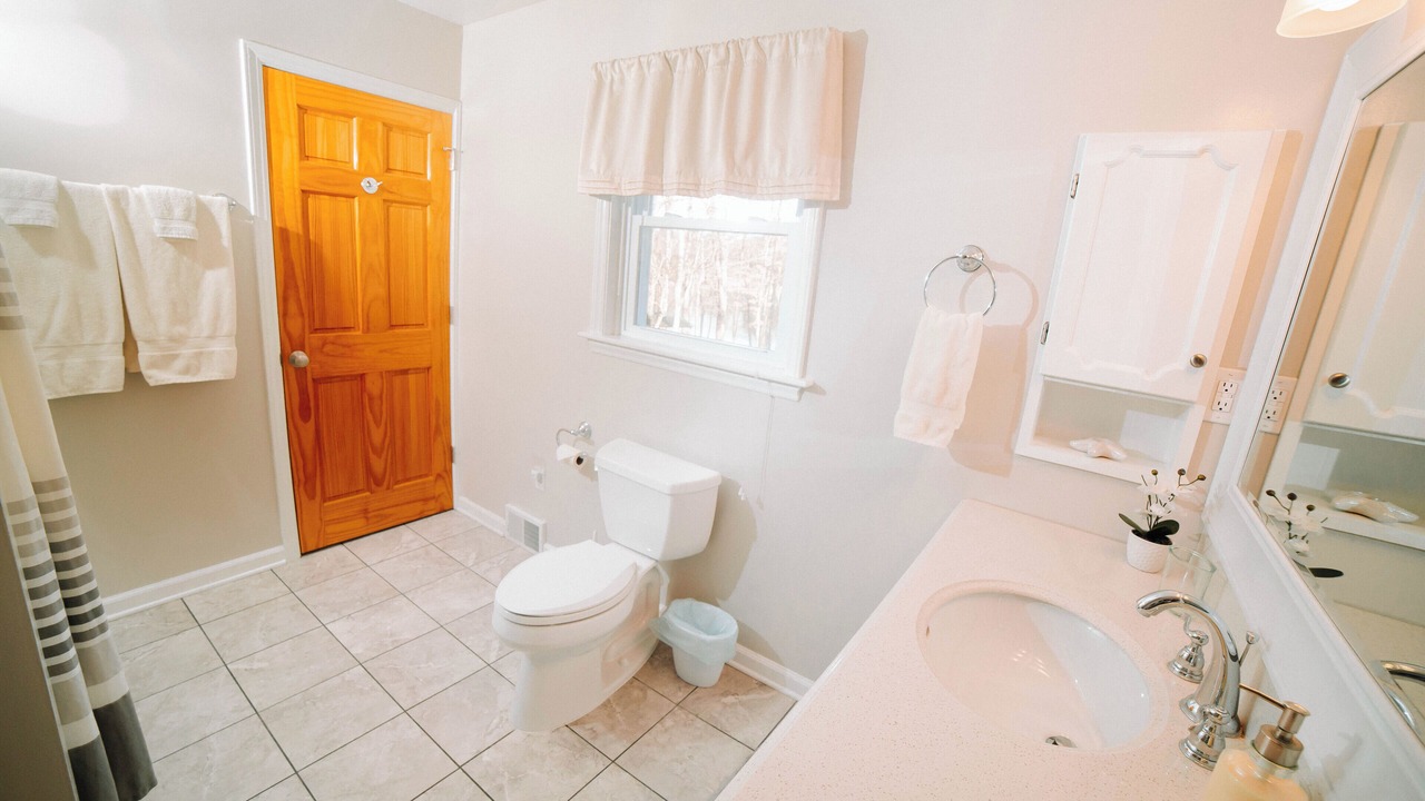 Photo of Bathroom in New River