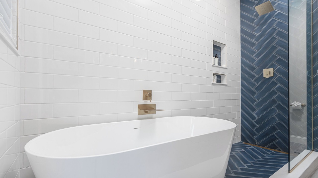 Photo of Bathroom in Candler