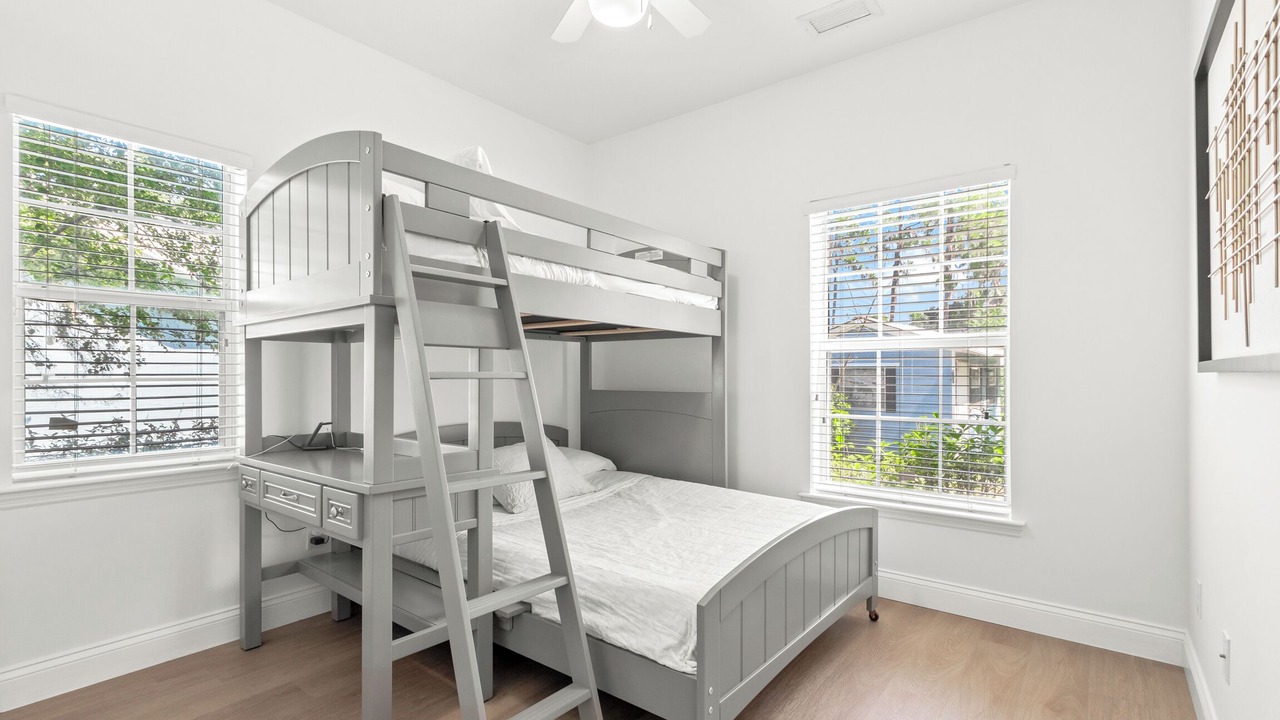 Photo of Bedroom in Candler