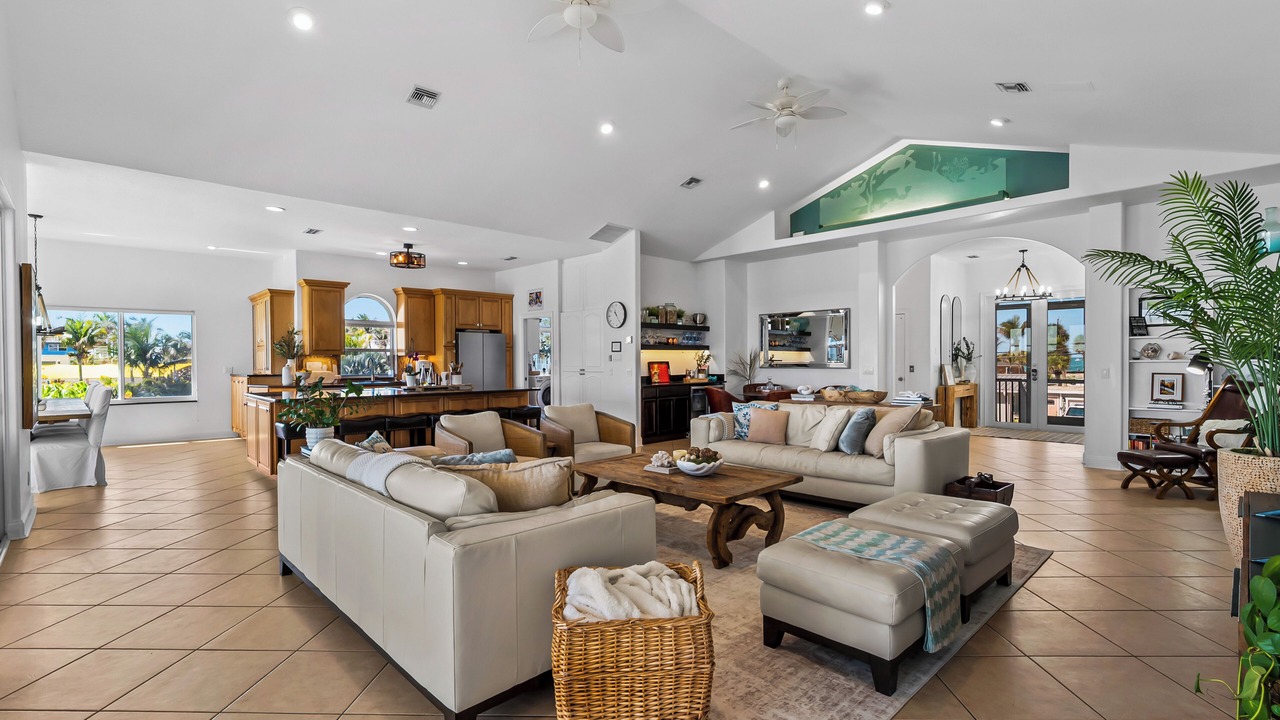 Photo of Livingroom in Englewood