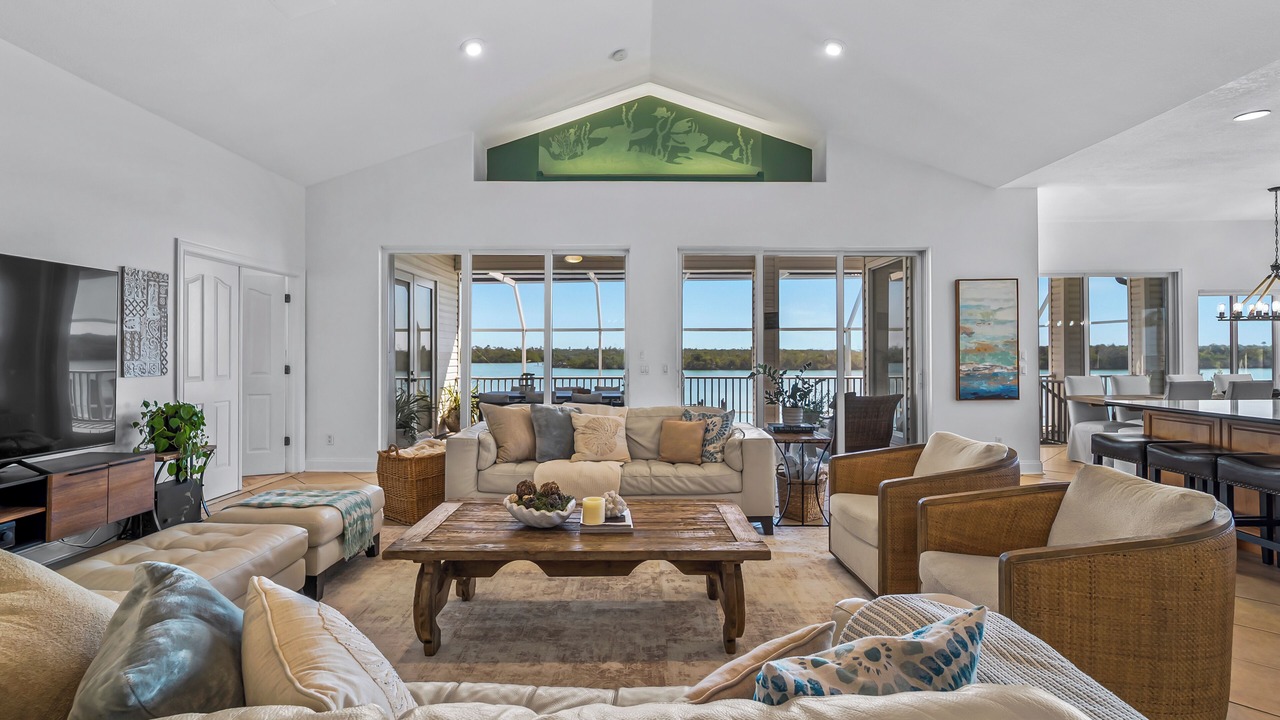 Photo of Livingroom in Englewood