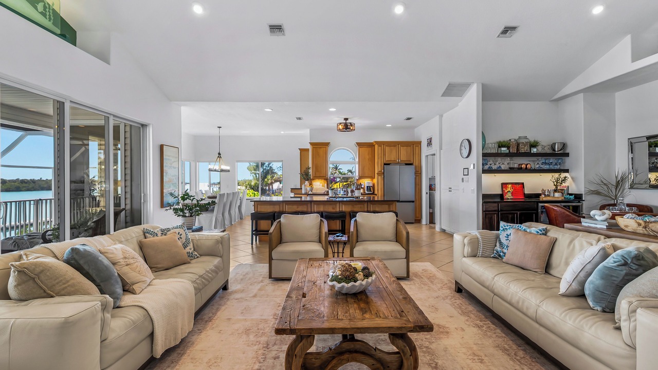 Photo of Livingroom in Englewood