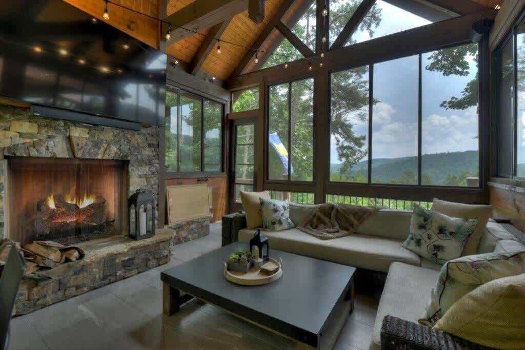 Photo of Livingroom in Cherry Log