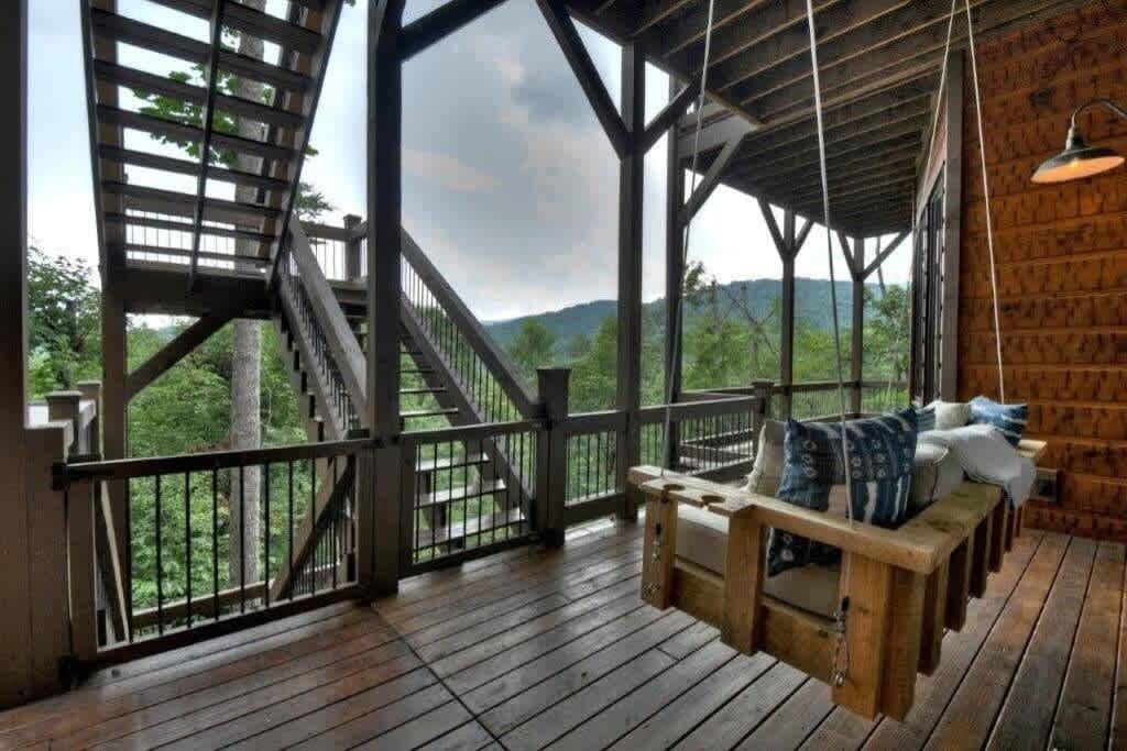 Photo of Patio Balcony in Cherry Log