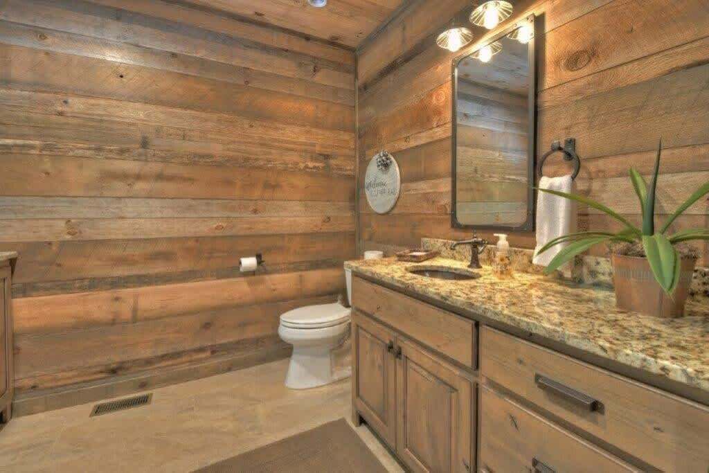 Photo of Bathroom in Cherry Log