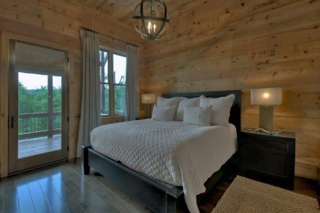 Photo of Bedroom in Cherry Log