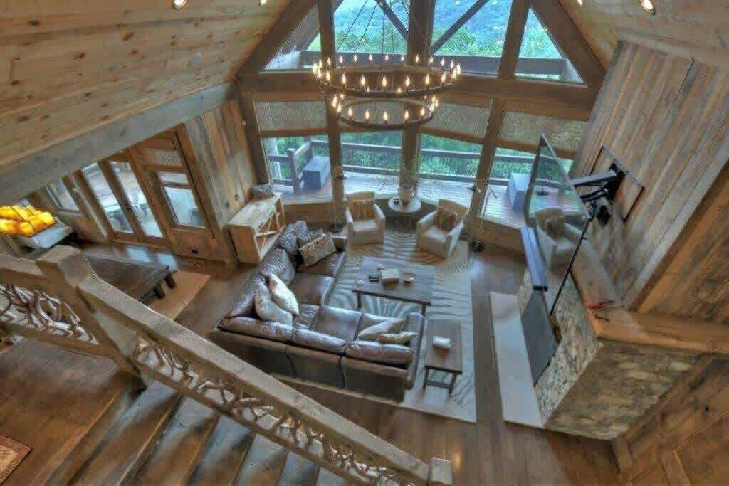 Photo of Livingroom in Cherry Log