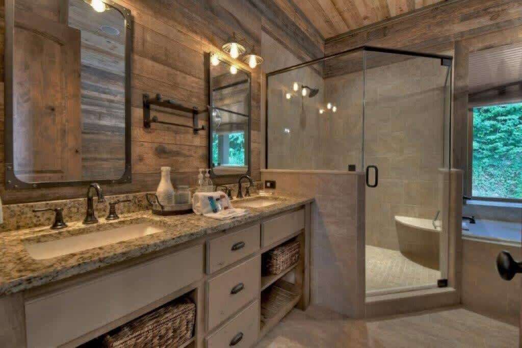Photo of Bathroom in Cherry Log