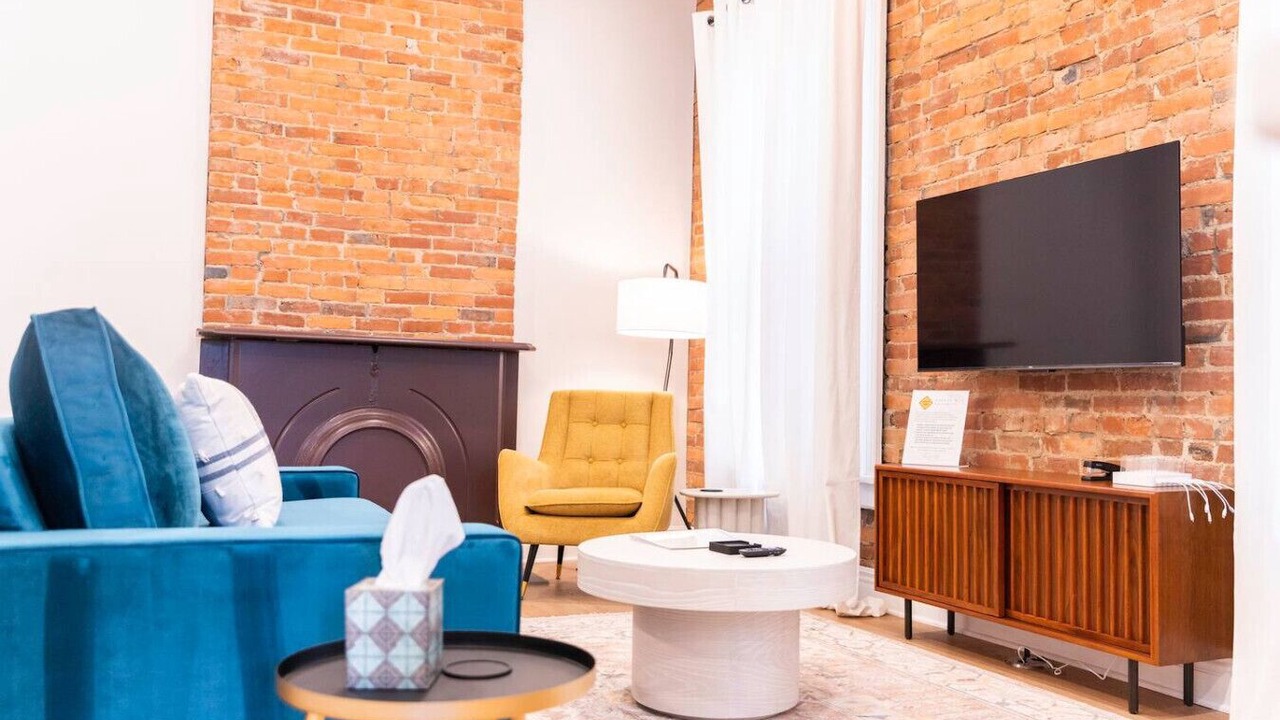 Photo of Livingroom in Victorian Village