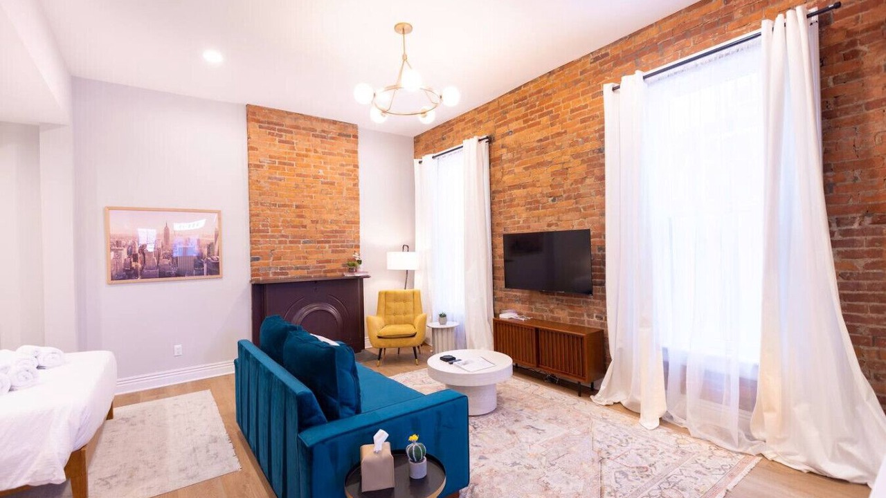 Photo of Bedroom in Victorian Village