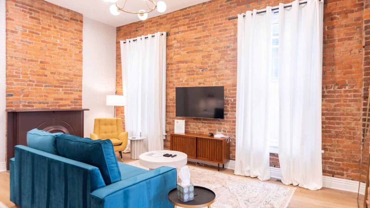 Photo of Livingroom in Victorian Village