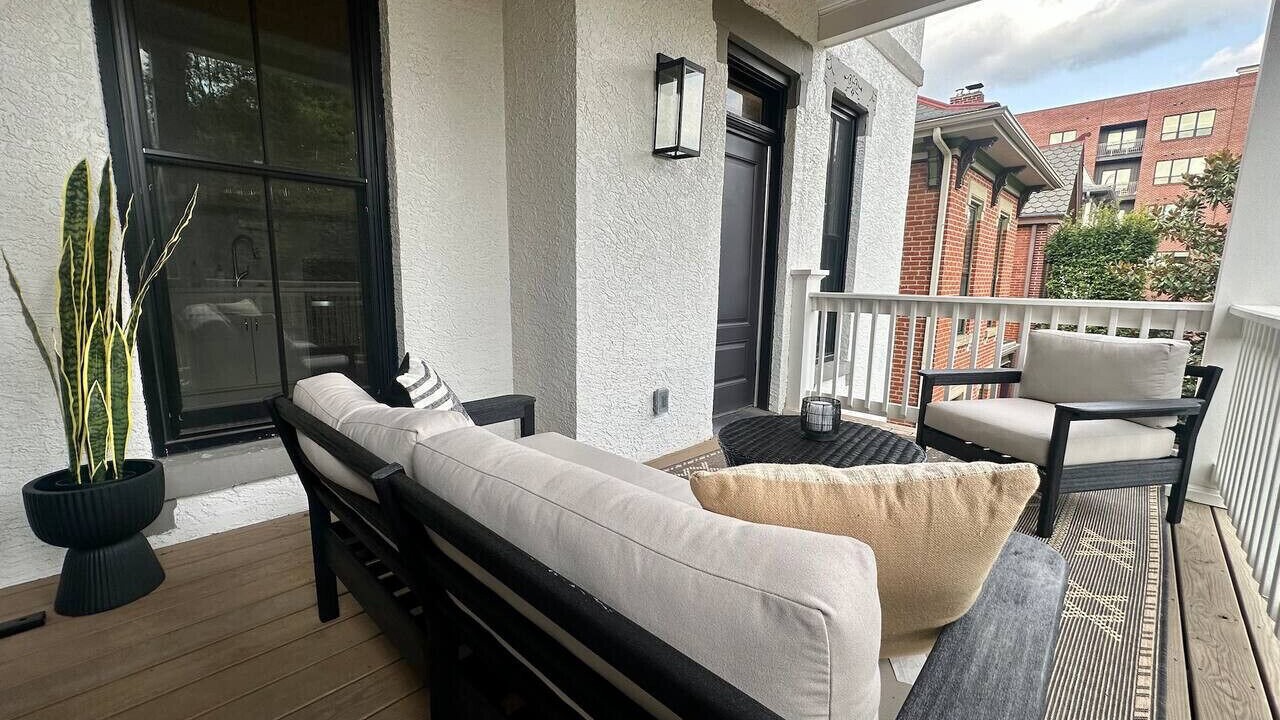 Photo of Patio Balcony in Victorian Village