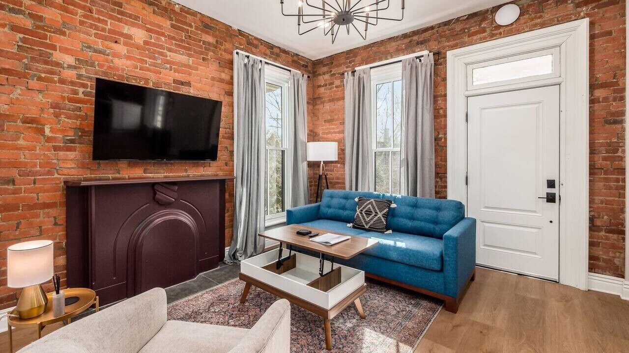 Photo of Livingroom in Victorian Village