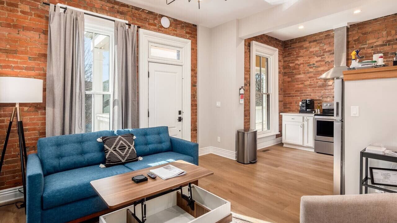 Photo of Livingroom in Victorian Village