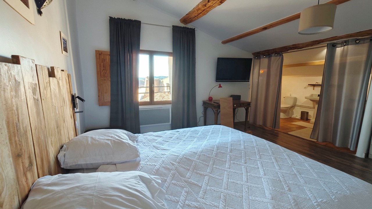 Photo of Bedroom in Villecroze