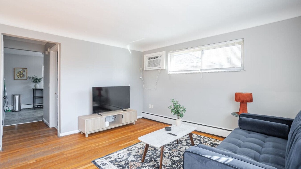 Photo of Livingroom in Oakley