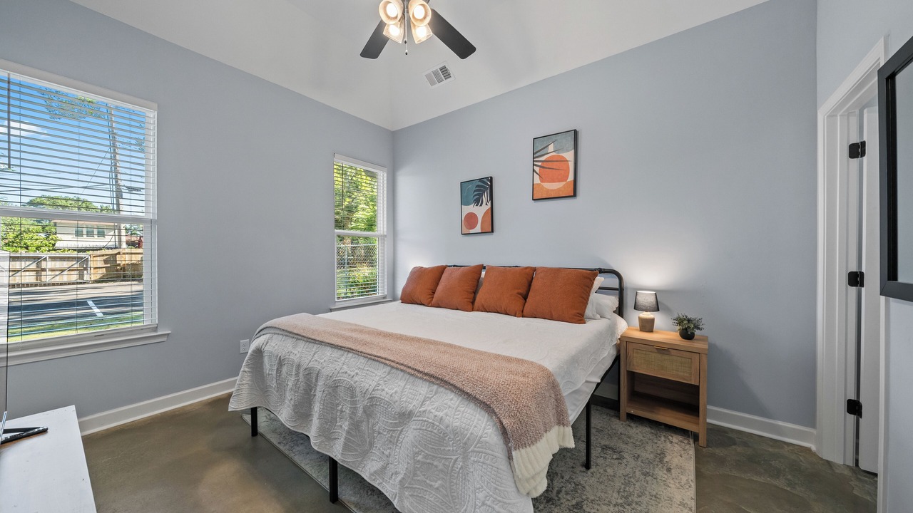 Photo of Bedroom in Crosstown