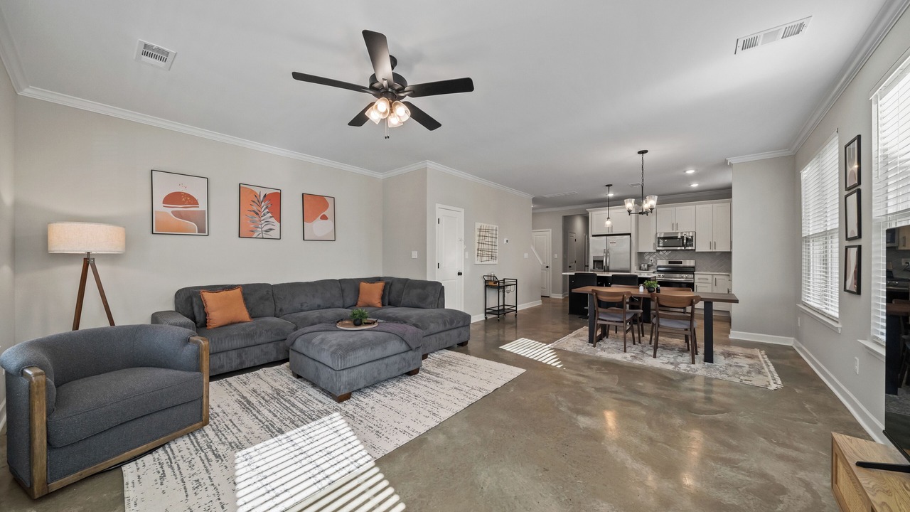 Photo of Livingroom in Crosstown
