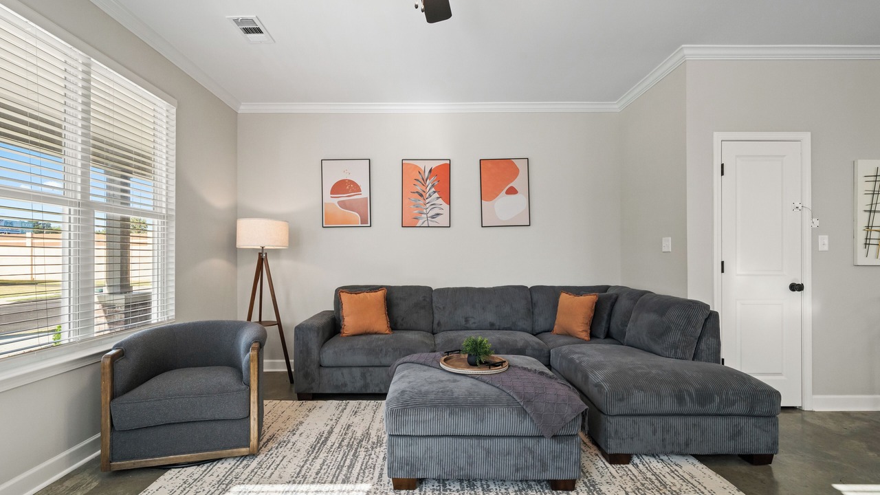 Photo of Livingroom in Crosstown