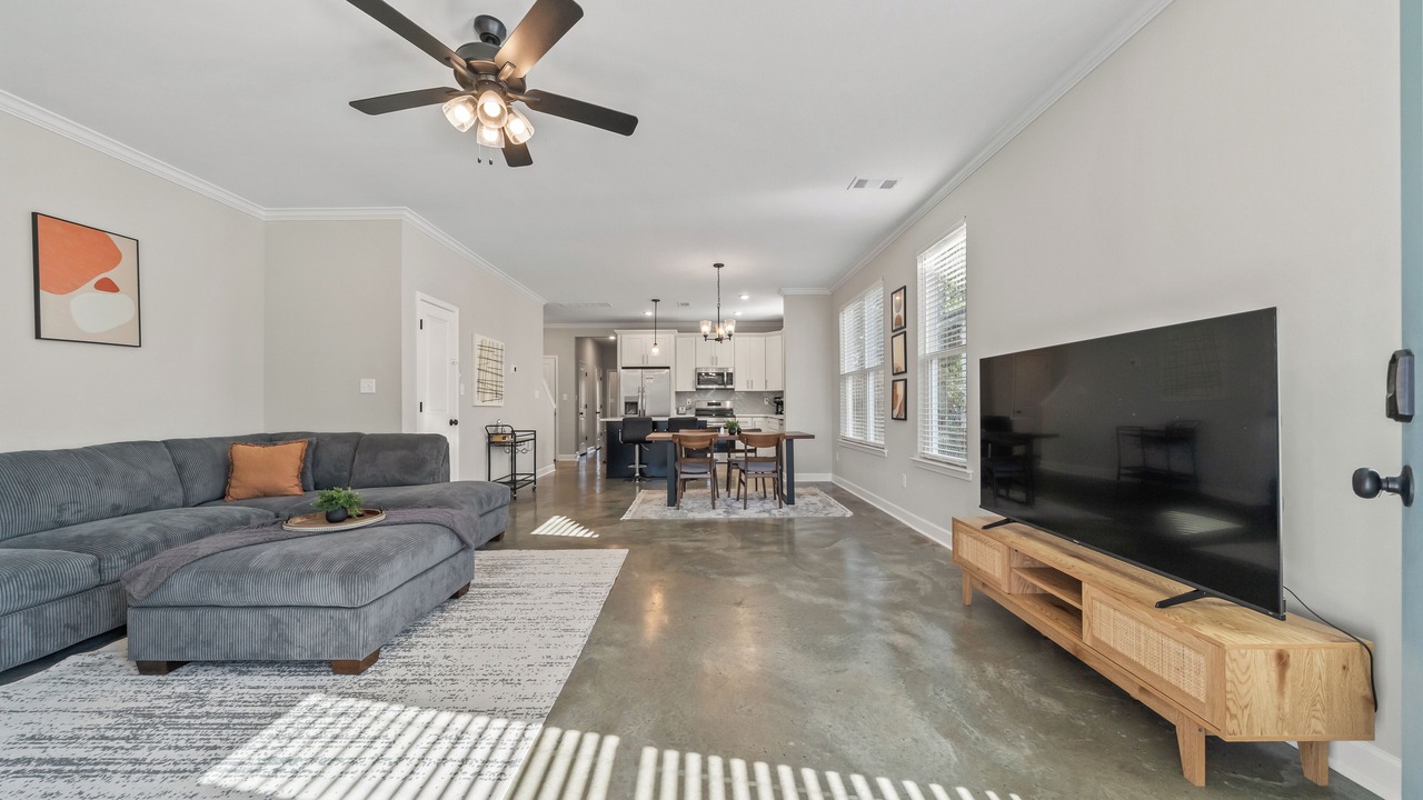 Photo of Livingroom in Crosstown