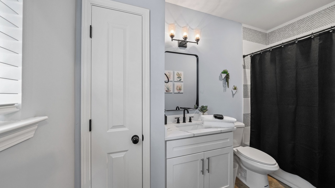 Photo of Bathroom in Crosstown