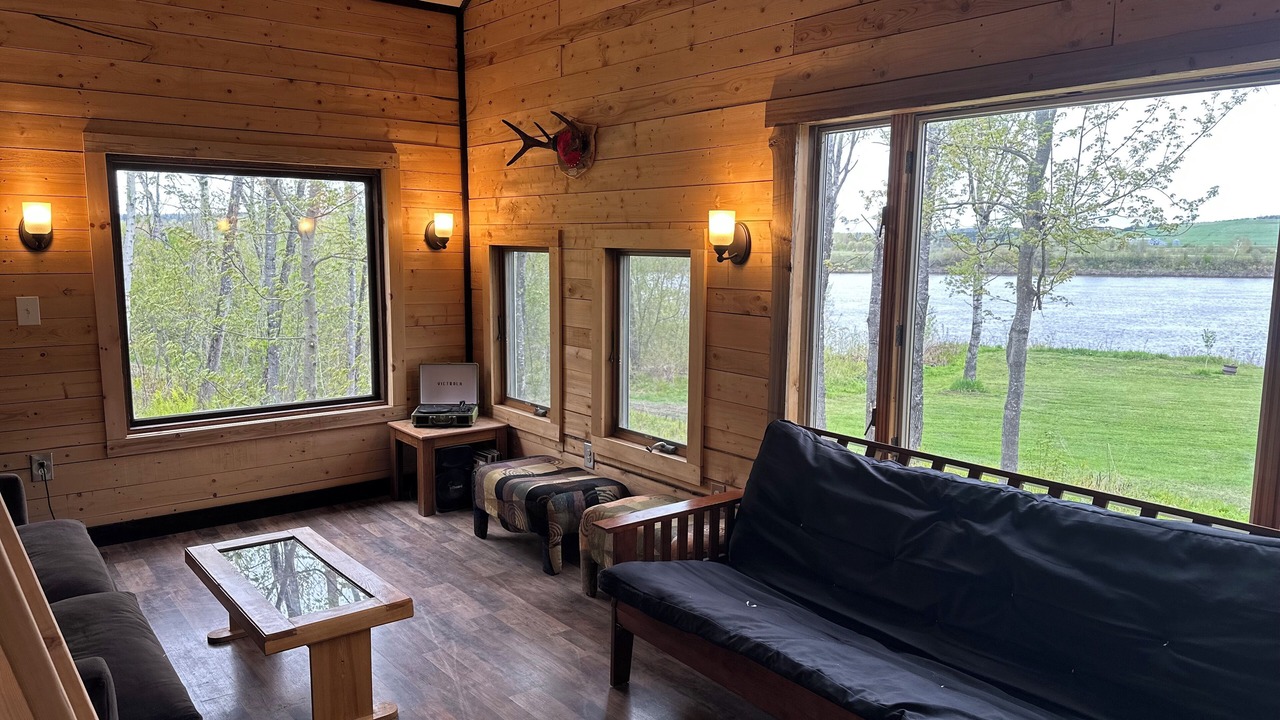 Photo of Livingroom in Van Buren