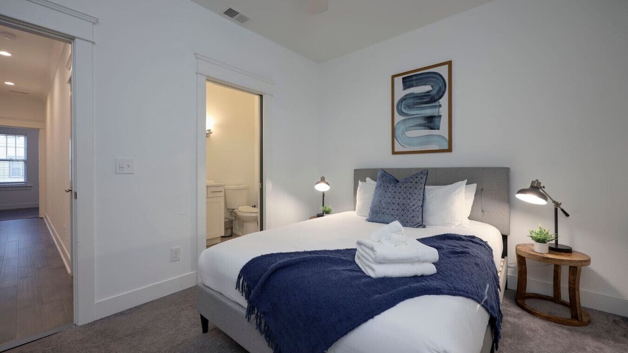 Photo of Bedroom in Charlotte Park