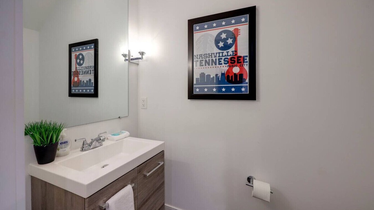 Photo of Bathroom in Charlotte Park