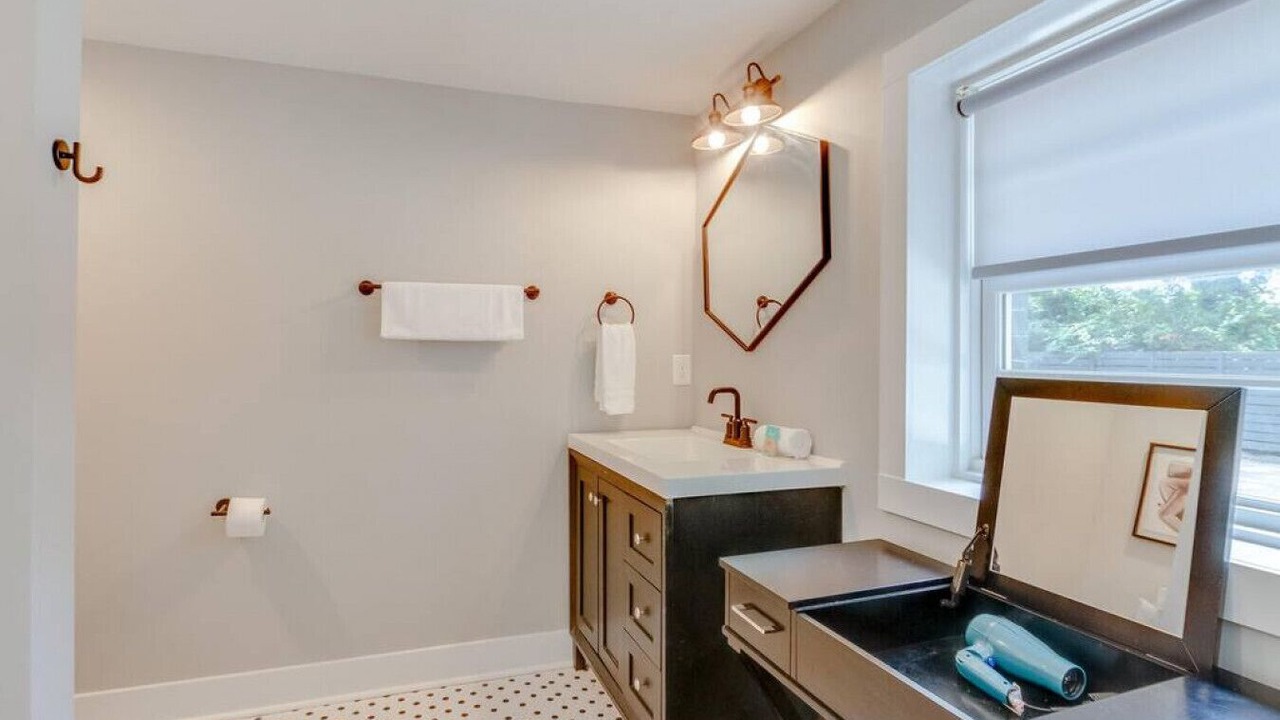 Photo of Bathroom in Franklin
