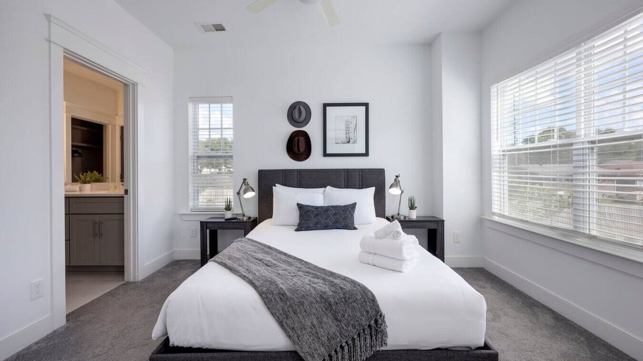 Photo of Bedroom in Charlotte Park